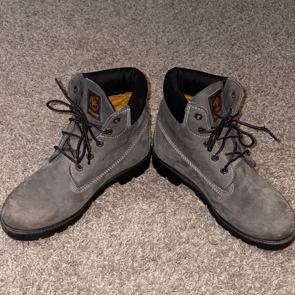 Gray Timberlands Grade School Sz 5